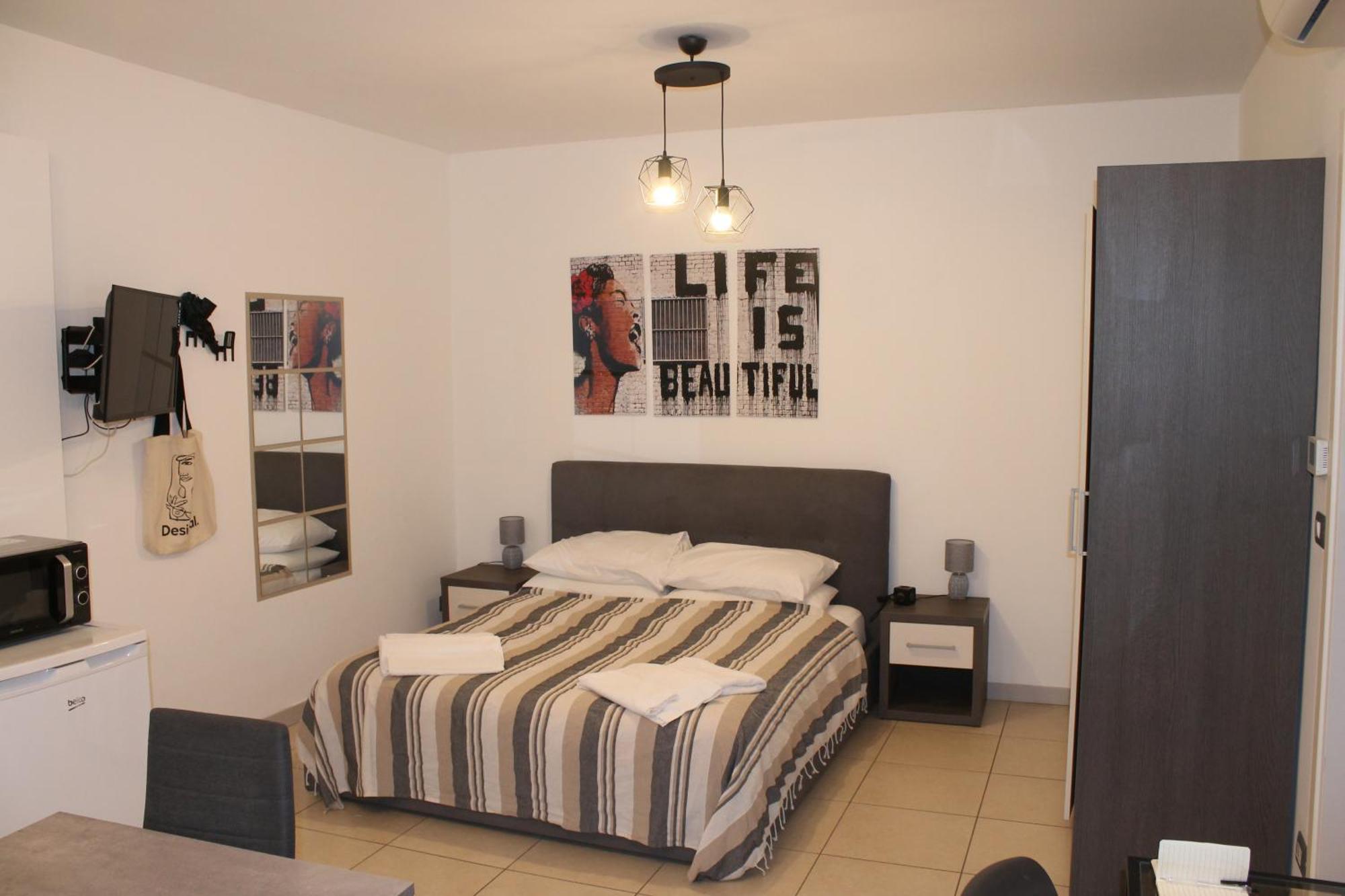 Toret Vanchiglia Studio Apartment Turim Exterior foto